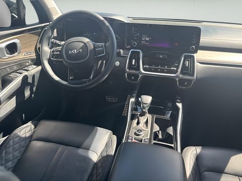 Used 2023 Kia Sorento SX Prestige image 20