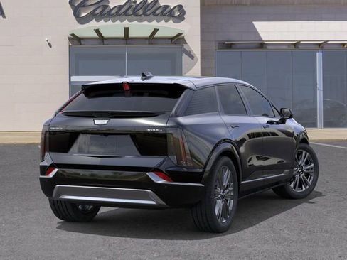 New 2026 Cadillac Optiq Sport 2 w/ LPO, Floor Liner Package AWD/4WD image 4
