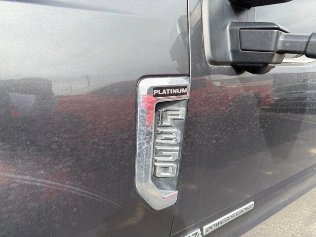 Used 2019 Ford F350 Platinum w/ Platinum Ultimate Package AWD/4WD image 13