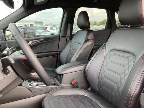 Used 2024 Ford Escape ST-Line Elite w/ Premium Technology Package image 13