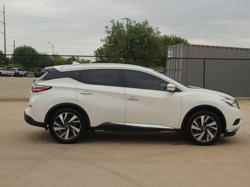 Used 2017 Nissan Murano Platinum w/ Platinum Technology Package FWD image 4