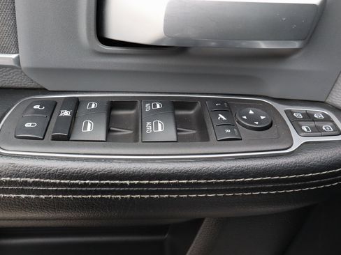 Used 2023 RAM 2500 Big Horn w/ Level 1 Equipment Group image 17