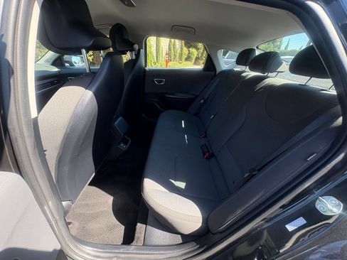Used 2025 Kia K4 FWD image 21