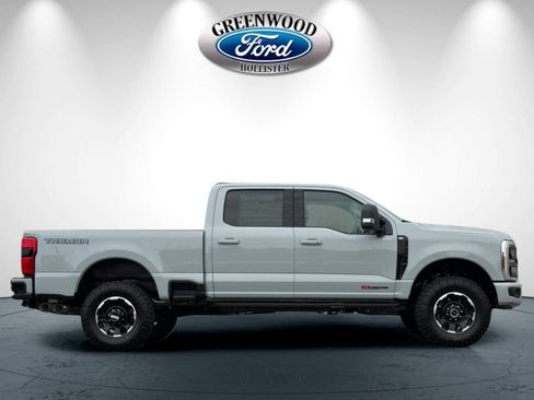 New 2026 Ford F250 XLT w/ XLT Premium Package AWD/4WD image 3