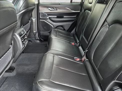 Used 2024 Jeep Grand Cherokee Limited 4xe w/ Luxury Tech Group II AWD/4WD image 18