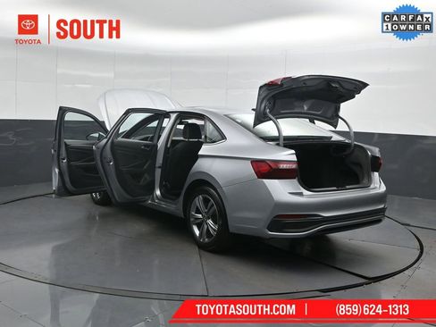 Used 2024 Volkswagen Jetta SE image 56
