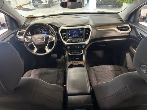 Used 2023 GMC Acadia SLE w/ LPO, Floor Liner Package FWD image 15