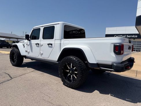 Used 2023 Jeep Gladiator Rubicon w/ Cold Weather Group AWD/4WD image 6