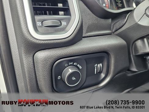 Used 2022 RAM 3500 Big Horn AWD/4WD image 21