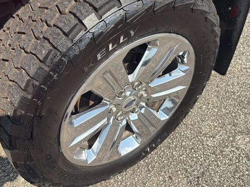 Used 2018 Ford F150 Lariat AWD/4WD image 9
