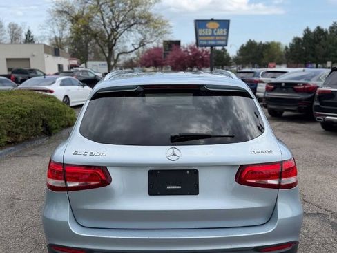 Used 2018 Mercedes-Benz GLC 300 4MATIC image 5