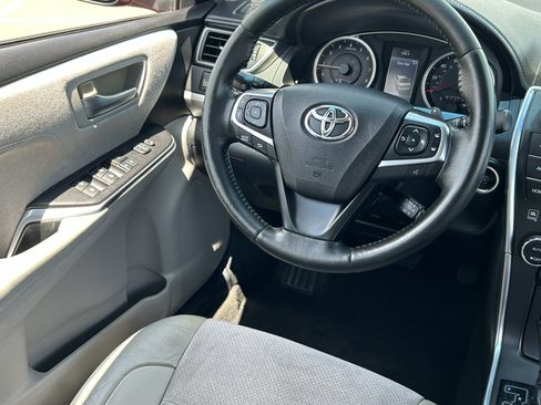 Used 2015 Toyota Camry XSE FWD image 15