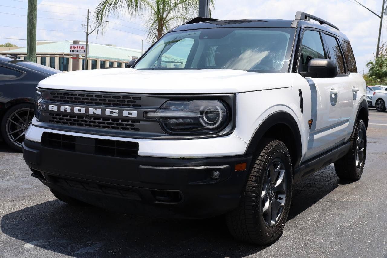 Used 2021 Ford Bronco Sport Badlands w/ Badlands Package AWD/4WD image 2