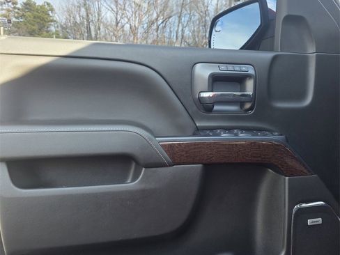 Used 2018 GMC Sierra 1500 SLT image 12