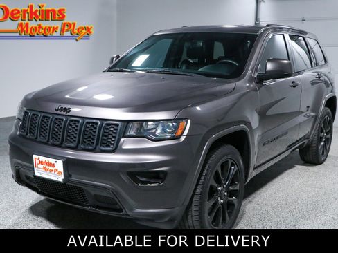 Used 2021 Jeep Grand Cherokee Laredo X AWD/4WD image 1