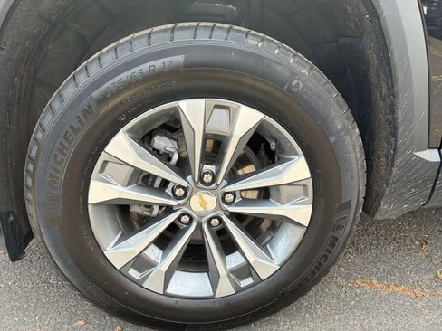 Used 2025 Chevrolet Equinox LT image 29