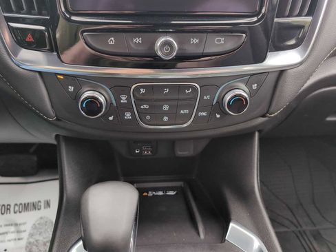 Used 2023 Chevrolet Traverse Premier w/ Redline Edition AWD/4WD image 18