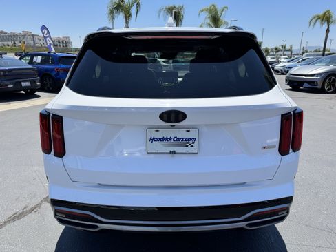 Used 2021 Kia Sorento SX AWD/4WD image 8