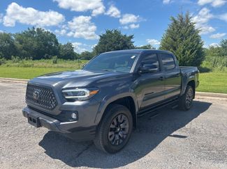 Used 2022 Toyota Tacoma Limited image 1