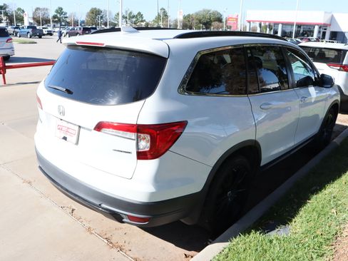 Used 2021 Honda Pilot Special Edition image 10