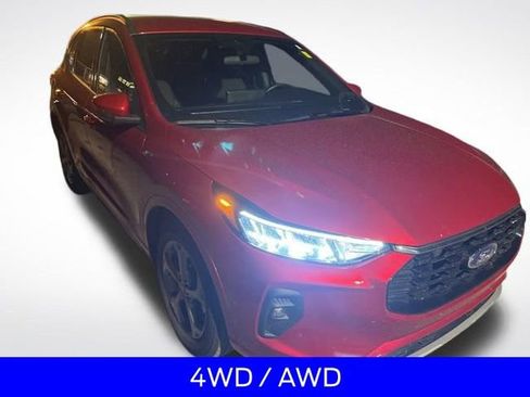 Certified 2023 Ford Escape ST-Line Select w/ Tech Pack #2 image 9