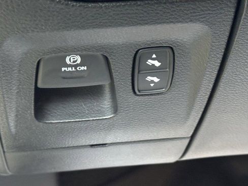 Certified 2024 RAM 1500 Big Horn image 13