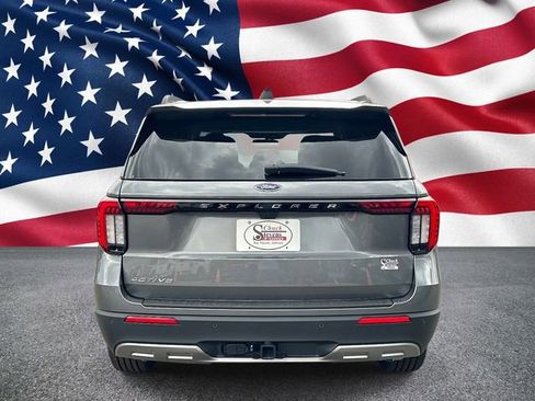 New 2026 Ford Explorer Active RWD image 10