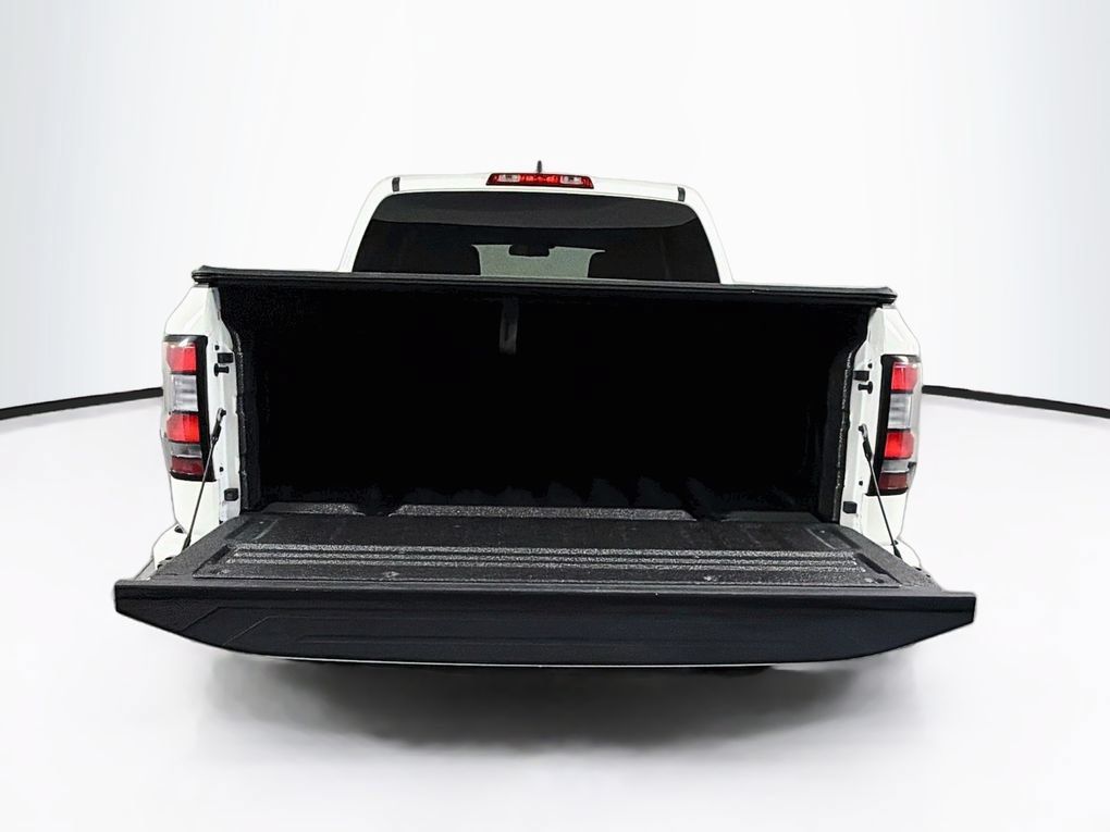 Used 2022 Nissan Frontier SV RWD image 26