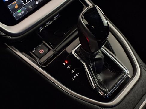 Used 2025 Subaru Outback Limited XT image 24