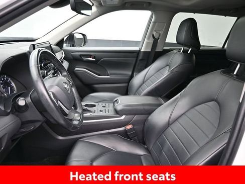 Certified 2023 Toyota Highlander XLE image 16