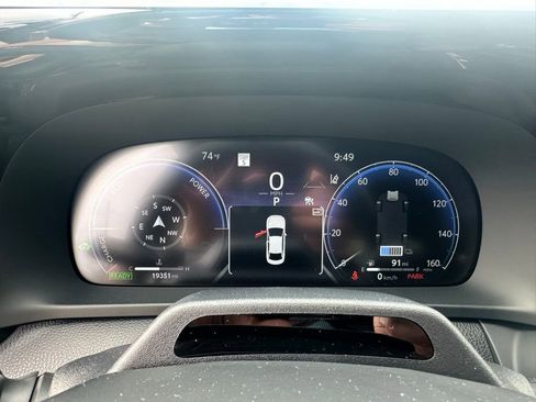 Used 2026 Toyota Crown Platinum image 14