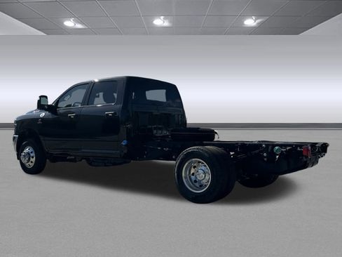 New 2025 RAM 3500 Tradesman w/ Chrome Appearance Group image 5