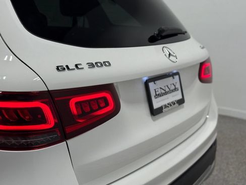 Used 2022 Mercedes-Benz GLC 300 4MATIC w/ Multimedia Package Lite image 20