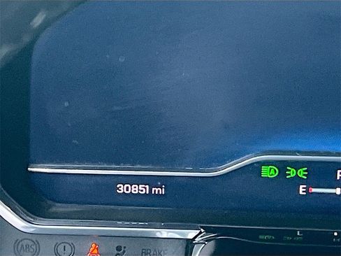 Used 2022 Chevrolet Silverado 1500 High Country w/ High Country Premium Package image 12