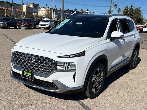 Used 2023 Hyundai Santa Fe SEL w/ Premium Package image 3