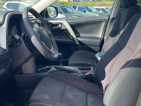 Used 2017 Toyota RAV4 XLE image 9