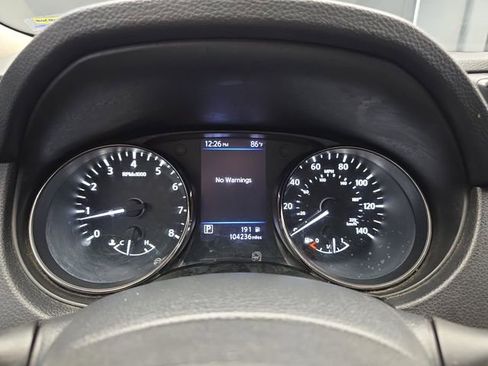 Used 2018 Nissan Rogue S FWD image 15