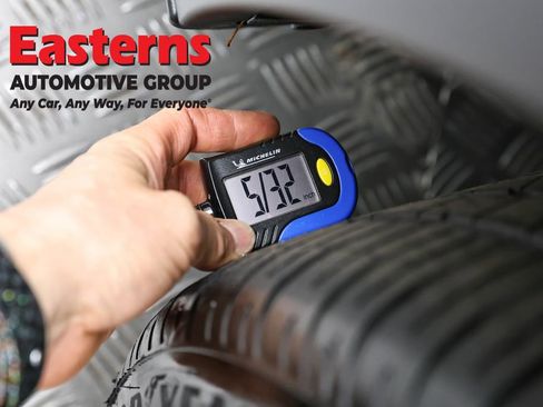 Used 2022 Tesla Model Y Long Range image 25