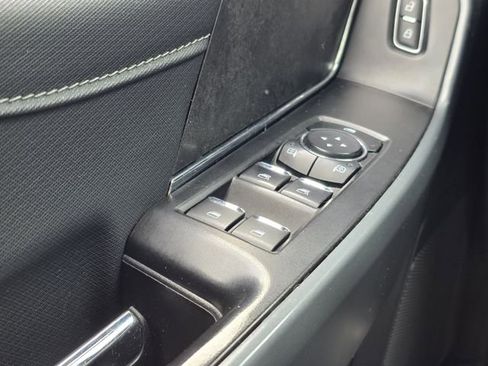 Used 2024 Ford F150 XLT w/ FX4 Off-Road Package image 16