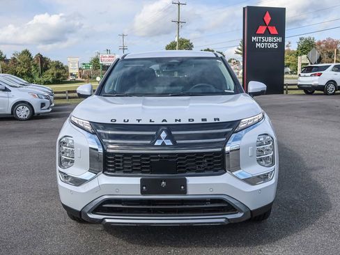 New 2025 Mitsubishi Outlander AWD image 6