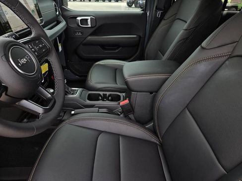 New 2026 Jeep Gladiator Sport AWD/4WD image 22