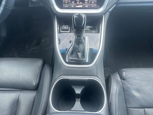 Used 2020 Subaru Outback Limited w/ Popular Package #2 image 16