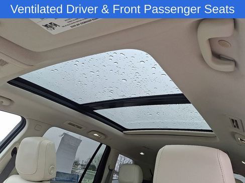 Used 2023 Cadillac XT6 Premium Luxury image 19