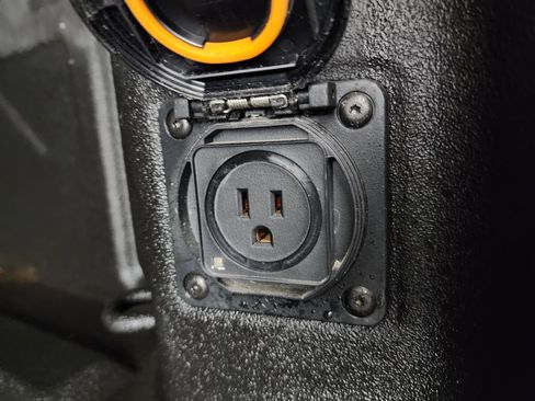 Used 2021 Chevrolet Silverado 2500 High Country w/ Z71 Off-Road Package image 33