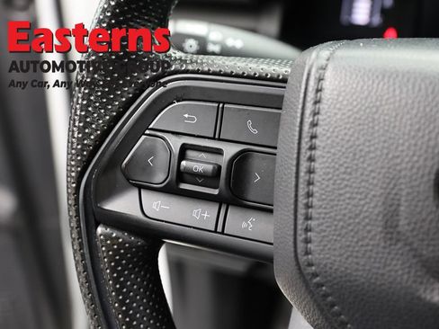 Used 2024 Toyota Tacoma SR RWD image 14