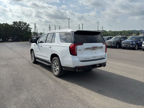 Used 2021 GMC Yukon Denali AWD/4WD image 2