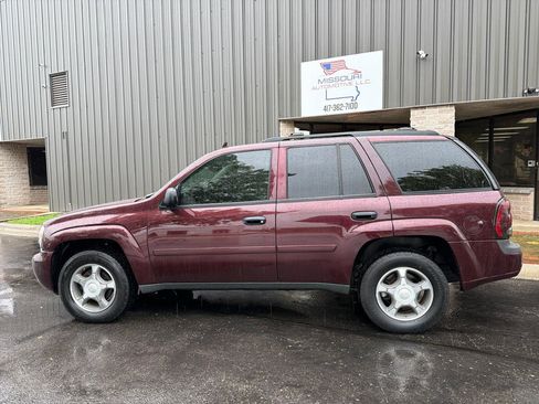 Used 2007 Chevrolet TrailBlazer LS RWD image 2