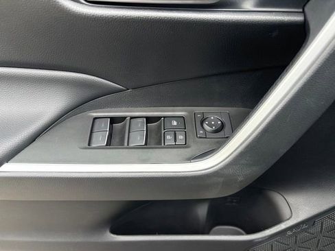 Used 2025 Toyota RAV4 XLE w/ Convenience Package FWD image 14