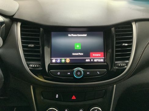 Used 2021 Chevrolet Trax LS w/ Tint and Cruise Package AWD/4WD image 27