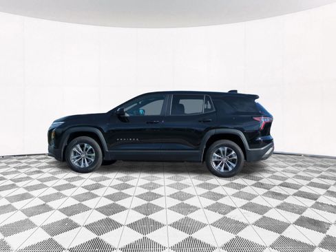 Used 2026 Chevrolet Equinox LT w/ Convenience Package II image 2